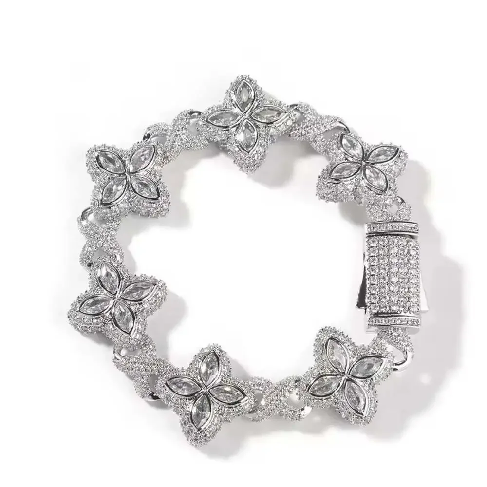 Iced Out Clover Bracelet 8 0 Bdd
